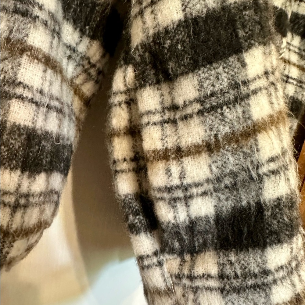 Universal Thread Oversize Wool Plaid Shacket. Ver… - image 4